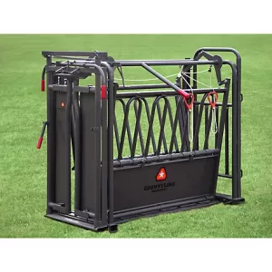 CountyLine Standard Auto Squeeze Cattle Chute