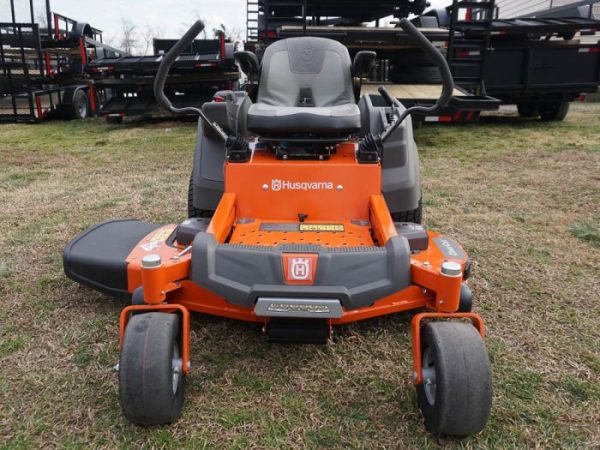 Husqvarna Z248F Zero Turn Lawn Mower 48" Deck 23HP Kawasaki (Scratch and Dent)