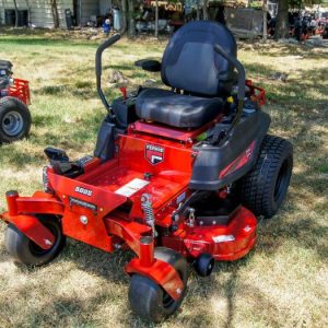 Ferris 500S (5902051) 48" 25HP Briggs and Stratton Zero Turn Mower