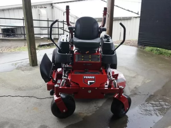 Ferris 5901920 IS700 52" Zero Turn Mower 27HP Briggs