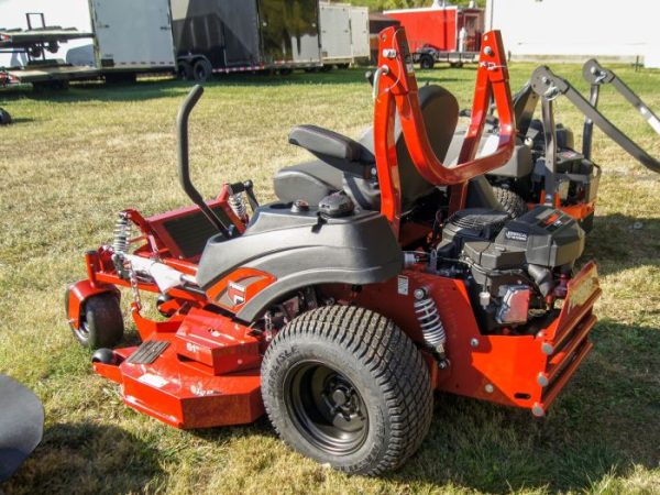 Ferris 5902019 ISX800 61" Zero Turn Mower 24HP Kawasaki