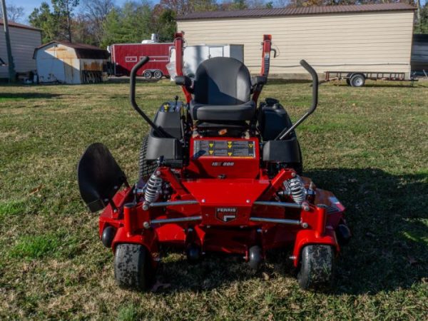 Ferris (5902024) ISX800 61" Zero Turn Mower 27 HP Briggs