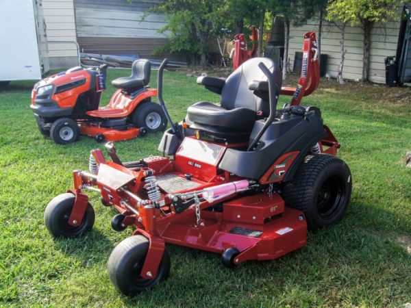 Ferris 61" ISX800 (5902022) 26HP Kawasaki EFI Zero Turn Mower