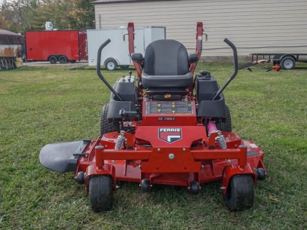 Ferris IS700Z 61" Zero Turn Mower (5901919) 27HP Briggs