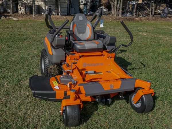 Husqvarna 48" Z448 Zero Turn Mower 22HP KAWASAKI (Scratch and Dent)