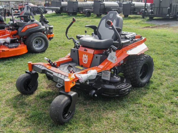 Husqvarna 54" Xcite 380 Zero Turn Mower 26HP KOHLER (Scratch and Dent)