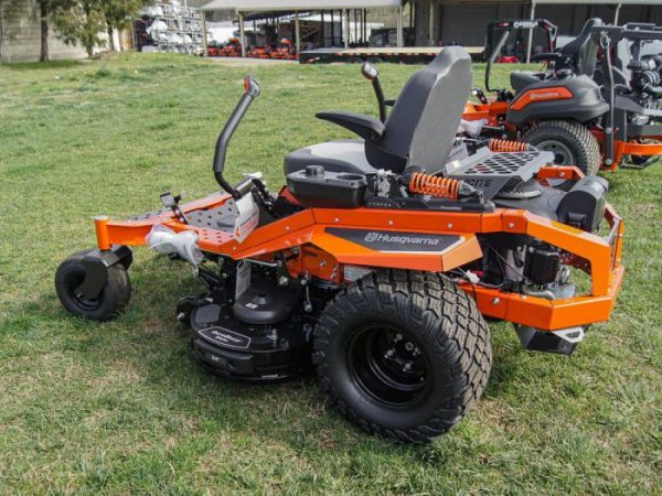 Husqvarna 54" Xcite 380 Zero Turn Mower 26HP KOHLER (Scratch and Dent)