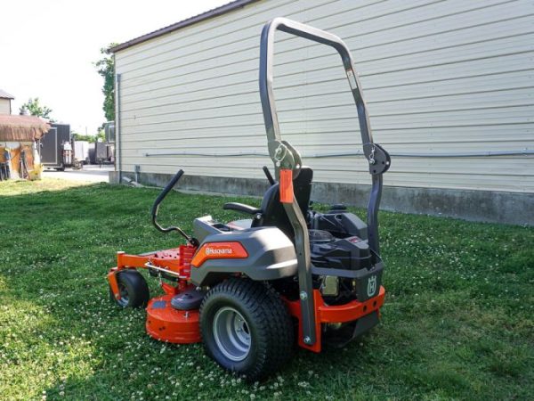 Husqvarna 54" Z454 Zero Turn Mower 22HP KAWASAKI (Scratch and Dent)