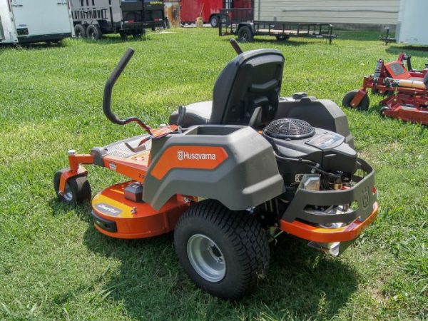 Husqvarna Z242F Kawasaki Zero Turn Lawn Mower 18HP Kawasaki