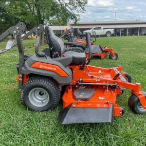 Husqvarna Z460 60" Zero Turn Mower 23HP KAWASAKI (Scratch and Dent)