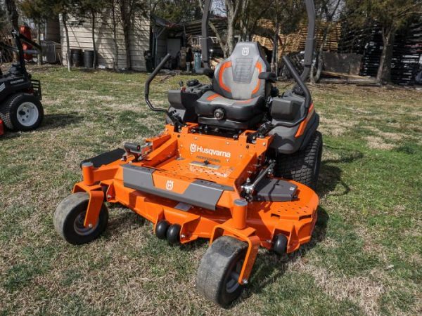 Husqvarna Z560X Zero Turn Mower 60" Deck 31HP KAWASAKI